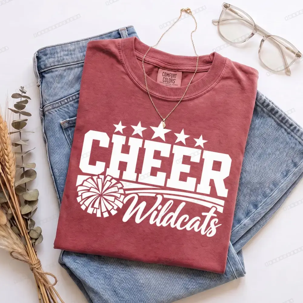 Cheer Wildcats on Crimson
