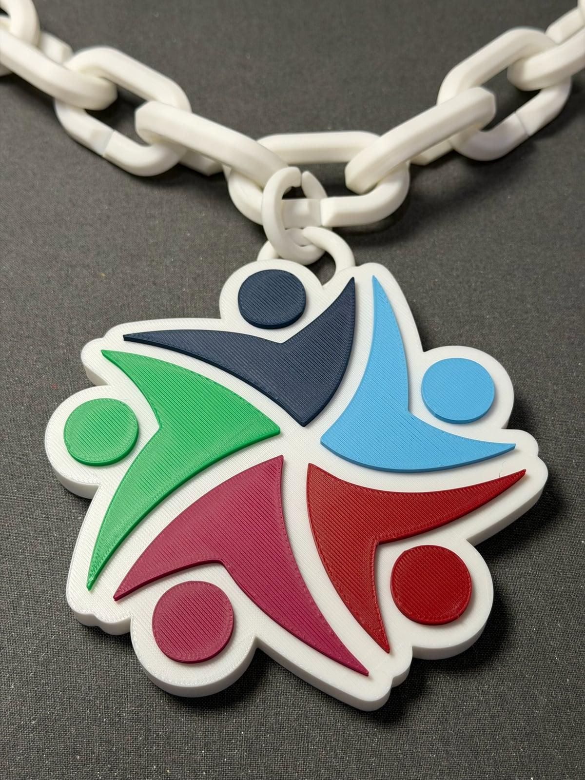 District 186 Hype Chain